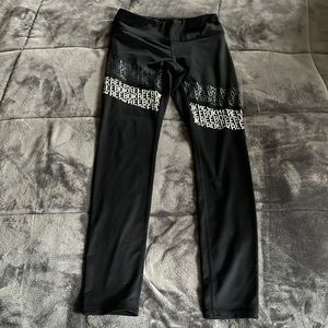 Reebok black athletic leggings size small